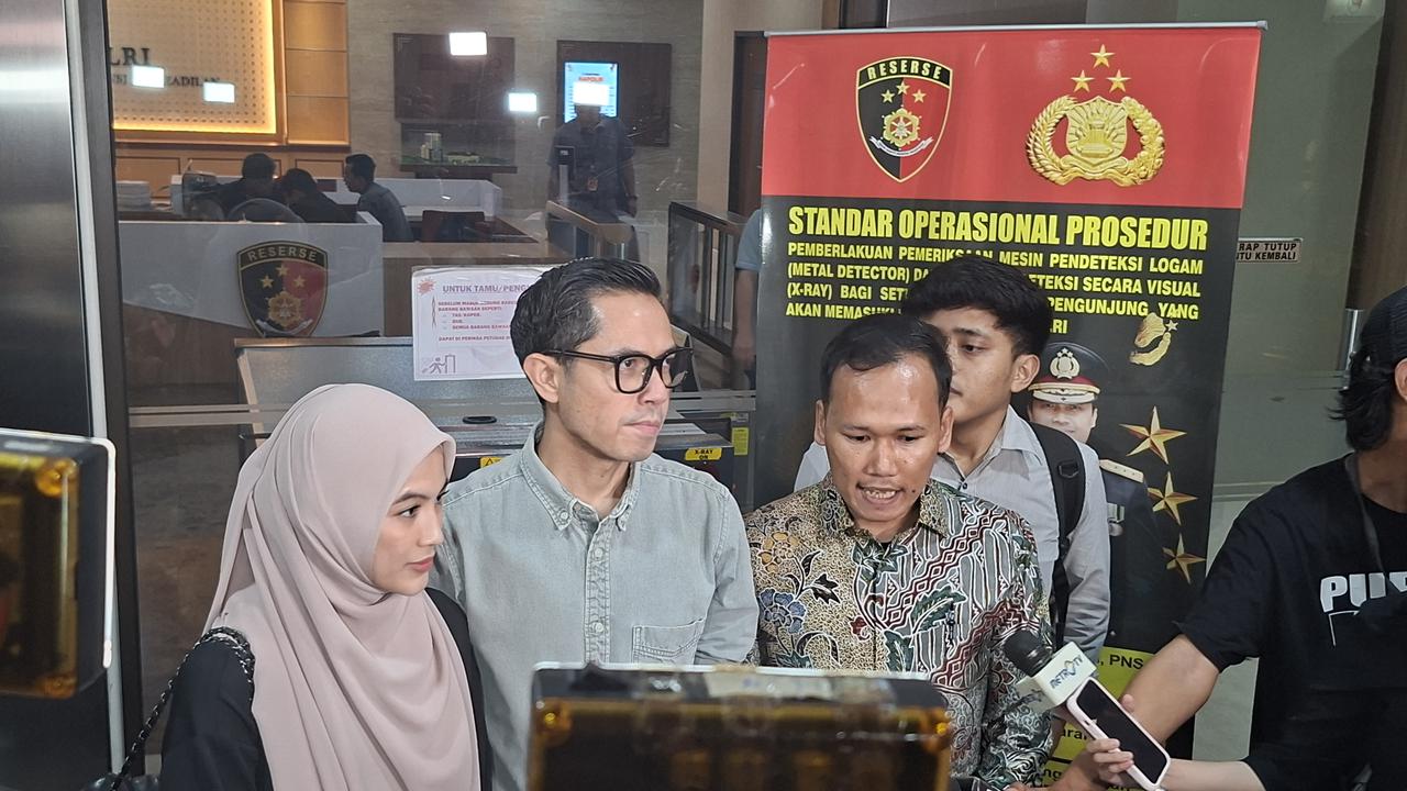 Dude Harlino dan Alyssa Soebandono Diperiksa, Polisi Gali Peran Brand Ambassador PT DSI