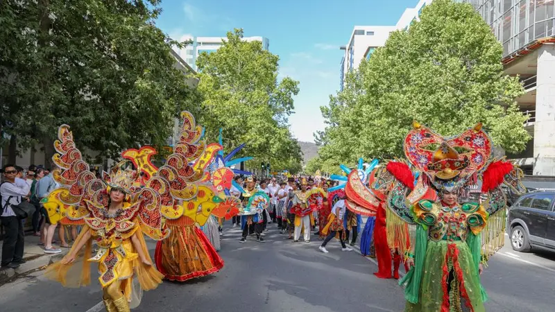 Warga Australia Terpukau Keindahan Solo Batik Carnival