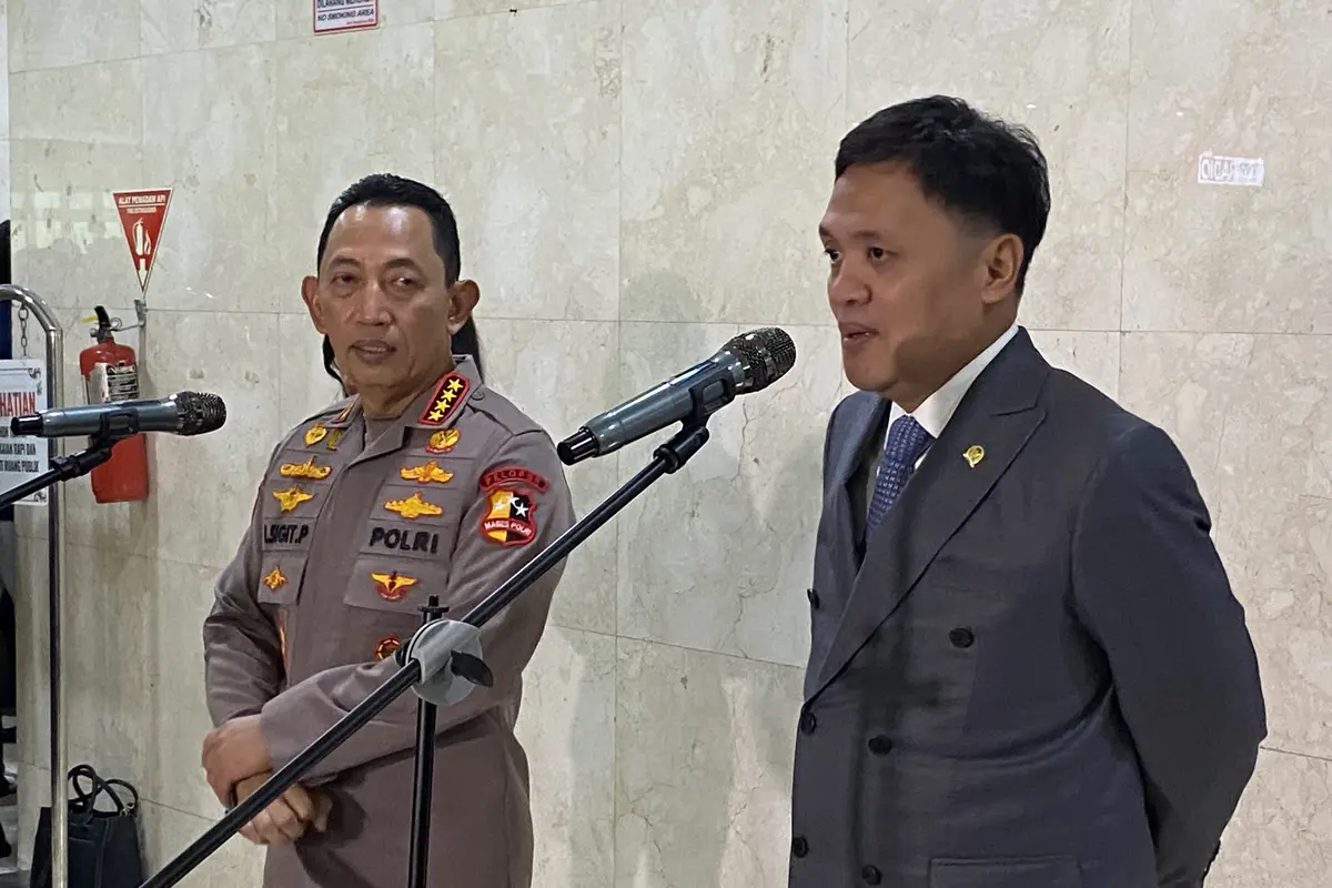 Kapolri Jendral Listyo Sigit Prabowo bersama Ketua Komisi III habiburokhman