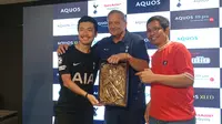 Legenda Tottenham Hotspur, Gary Mabbutt, hadir di Indonesia bersama Sharp Indonesia. (Bola.com/Gregah Nurikhsani)