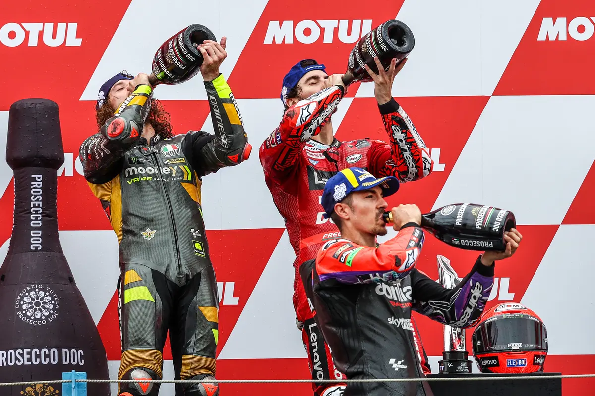 Marco Bezzecchi, Pecco Bagnaia, dan Maverick Vinales