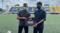 Sukardi dari New Star Football Academy dalam rangkaian rangkaian FIFA Mobile Indonesia Kickoff! di Semarang. (Dok EA SPORTS)