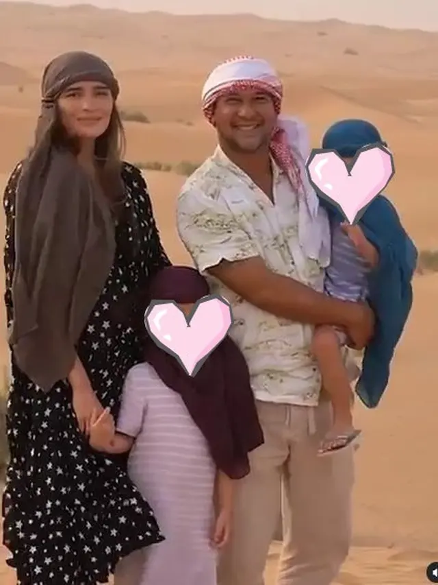 6 Potret Babymoon Yasmine Wildblood ke Timur Tengah, Penampilannya Curi Perhatian