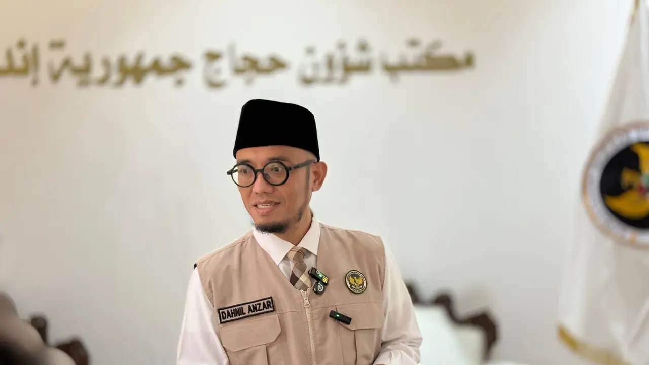 Wakil Menteri Haji dan Umrah (Wamenhaj) RI, Dahnil Anzar Simanjuntak, meminta pemerintah daerah tidak menggelar terlalu banyak acara seremonial saat menyambut kepulangan jemaah haji di debarkasi. (Istimewa)
