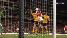 Berita video gol Antoine Griezmann dalam laga Arsenal kontra Atletico Madrid yang berakhir imbang 1-1 pada leg pertama semifinal Liga Europa 2017-2018. This video presented by BallBall.