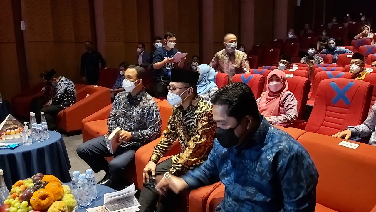 Gubernur Jabar Ridwan Kamil duduk di kursi VVIP bersama Gubernur DKI Jakarta dan Menteri BUMN Erick Thohir
