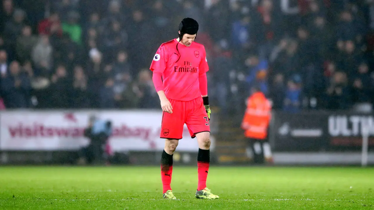 Arsenal Digulung Swansea City