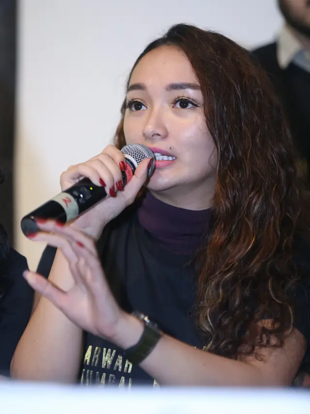 [Fimela] Zaskia Gotik
