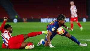 Sayangnya, kemenangan ini tidak cukup mengantar Blaugrana ke final karena mereka kalah agregat 3-4. (AP Photo/Joan Monfort)