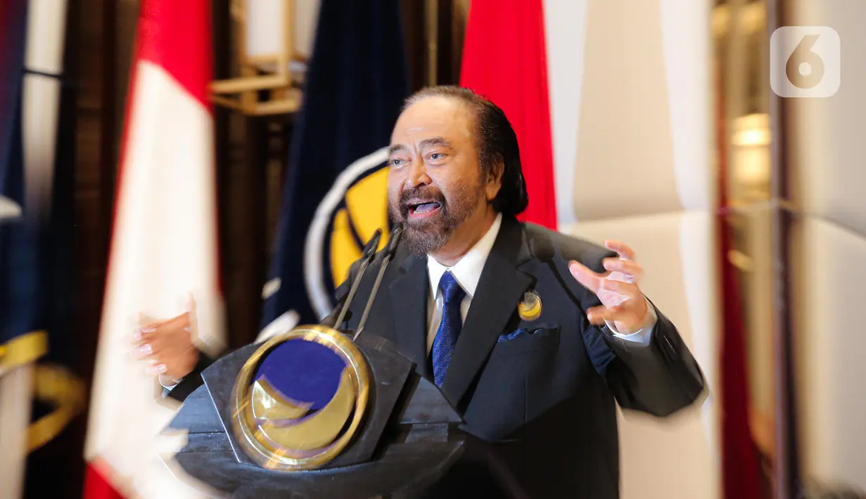 Ketua Umum Partai Nasdem Surya Paloh memberikan keterangan dalam pengumuman deklarasi Capres 2024 di Nasdem Tower, Jakarta, Senin (3/10/2022). Partai Nasdem resmi mendeklarasikan Gubernur DKI Jakarta Anies Baswedan sebagai calon presiden (capres) yang akan diusung pada Pilpres 2024. (Liputan6.com/Faizal Fanani)