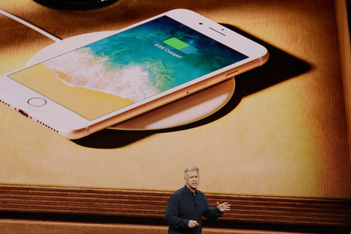 PHOTO: Ini Wujud Mewah iPhone 8 dan iPhone 8 Plus yang Siap Beredar
