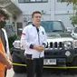 Afiliator judi online yang ditangkap Polda Riau bersama sitaan aset berupa mobil mewah. (Liputan6.com/M Syukur)