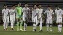 Para pemain Timnas Indonesia U-22 tampak kecewa usai dikalahkan Vietnam U-22 pada laga SEA Games 2019 di Stadion Rizal Memorial, Manila, Minggu (1/12). Indonesia kalah 1-2 dari Vietnam. (Bola.com/M Iqbal Ichsan)