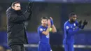 Pelatih Chelsea, Frank Lampard, memberikan aplaus usai pertandingan melawan Krasnodar pada laga Liga Champions di Stadion Stamford Bridge, Rabu (9/12/2020). Kedua tim bermain imbang 1-1. (AP Photo/Kirsty Wigglesworth, Pool)