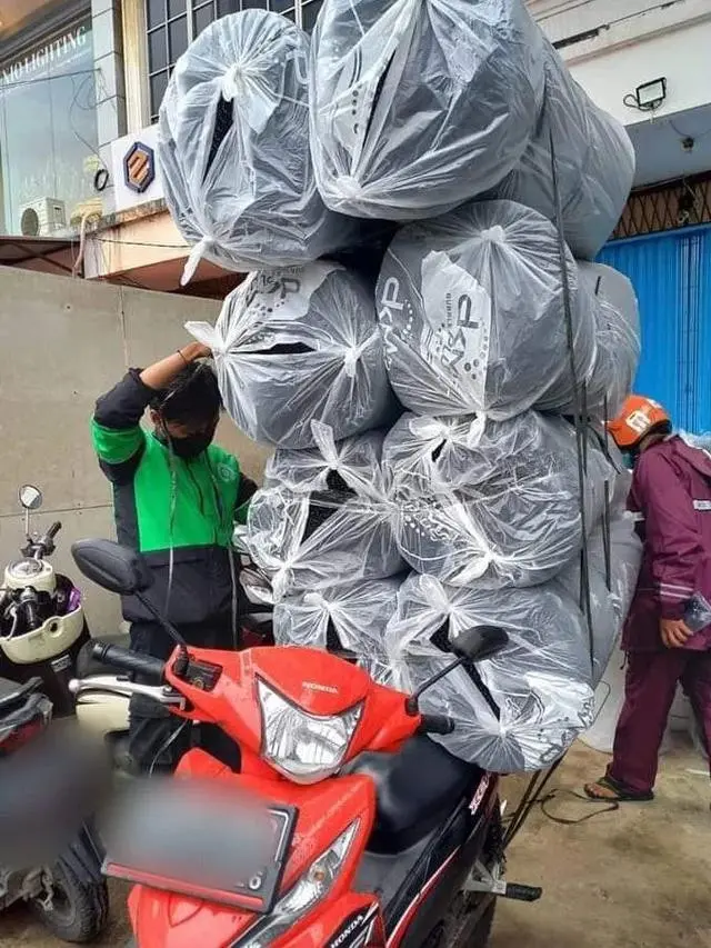 Kumpulan Potret Ojol dapat Konsumen Tanpa Budi Pekerti, Terpaksa Kirim Barang Ekstra Besar (ist)