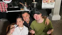 Raffi Ahmad Ajak DJ Internasional Alan Walker ke Andara, Suguhkan Mie Kocok, Sate, hingga Kue Cubit. (instagram.com/raffinagita1717)