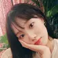 Lee Sung Kyung membeberkan beberapa rahasia kecantikannya untuk mendapatkan glass skin atau kulit wajah bening bersinar, penasaran? Sumber foto: Instagram Lee Sung Kyung.