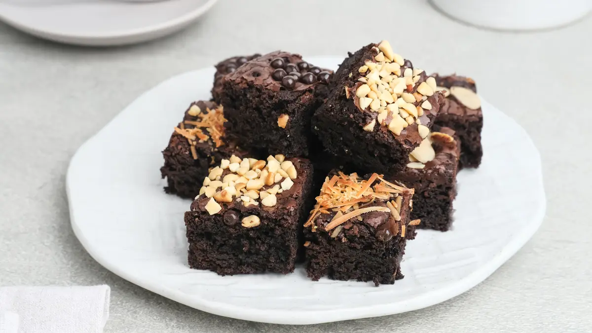 Resep Fudgy Brownies Nyoklat - Food Fimela.com