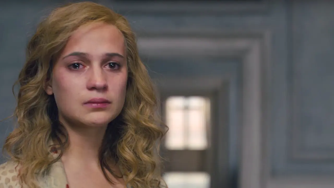 Alicia Vikander