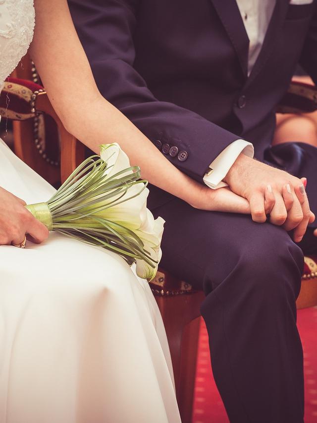 41 Kata Kata Ucapan Happy Wedding Bermakna Penuh Doa Dan Harapan Baik Ragam Bola Com