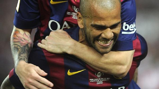 Meme Kocak Sindir Model Rambut Baru Dani Alves Dunia Bola Com