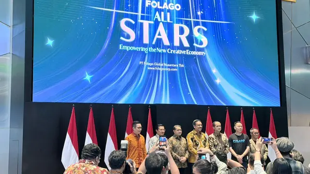 PT Folago Global Nusantara Tbk menandatangani nota kesepahaman dengan lebih dari 150 artis dan kreator konten di Main Hall Bursa Efek Indonesia, Senin (25/5/2026). (Liputan6.com/Gagas)