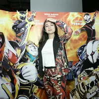 Sejak lama Luna Maya menjalin kasih dengan Reino Barack. Bahkan, beredar pasangan ini dikabarkan akan meresmikan hubungannya. Lantas apa komentar Luna terkait hal itu. (Galih W. Satria/Bintang.com)