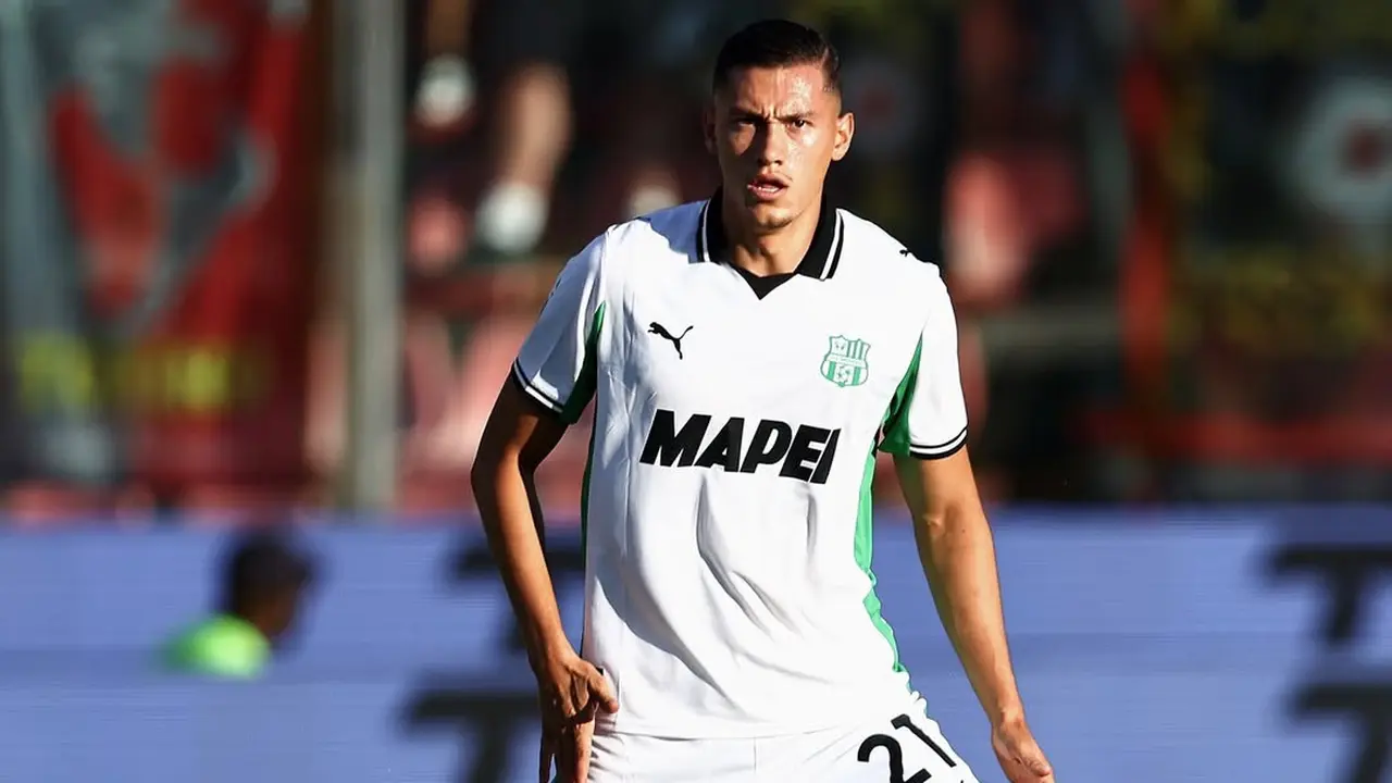 Jay Idzes - Cremonese Vs Sassuolo di Serie A 2025/2026