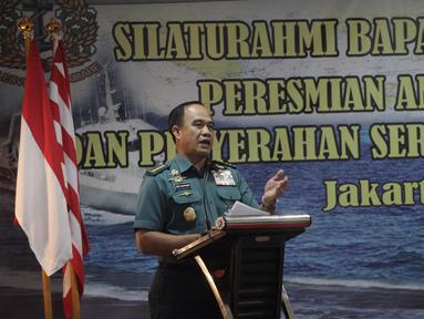 Kepala Staf Angkatan Laut (KSAL) Laksamana TNI Ade Supandi Ade Supandi memberi sambutan pada peresmian anjungan utama Pusat Hidrografi dan Oseanografi Angkatan Laut (Pushidrosal) di Mako Pushidrosal, Jakarta, Kamis(18/1). (Liputan6.com/Arya Manggala)