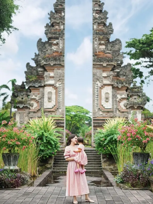 Tampilan Shandy Aulia di Bali/dok. Instagram @shandyaulia