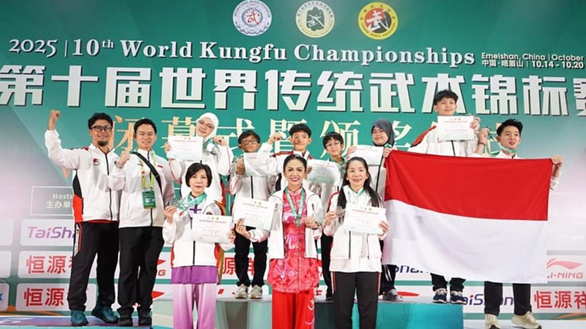 6 Potret Krisdayanti Pulang dari Tiongkok, Bawa Medali Perak Kejuaraan Wushu