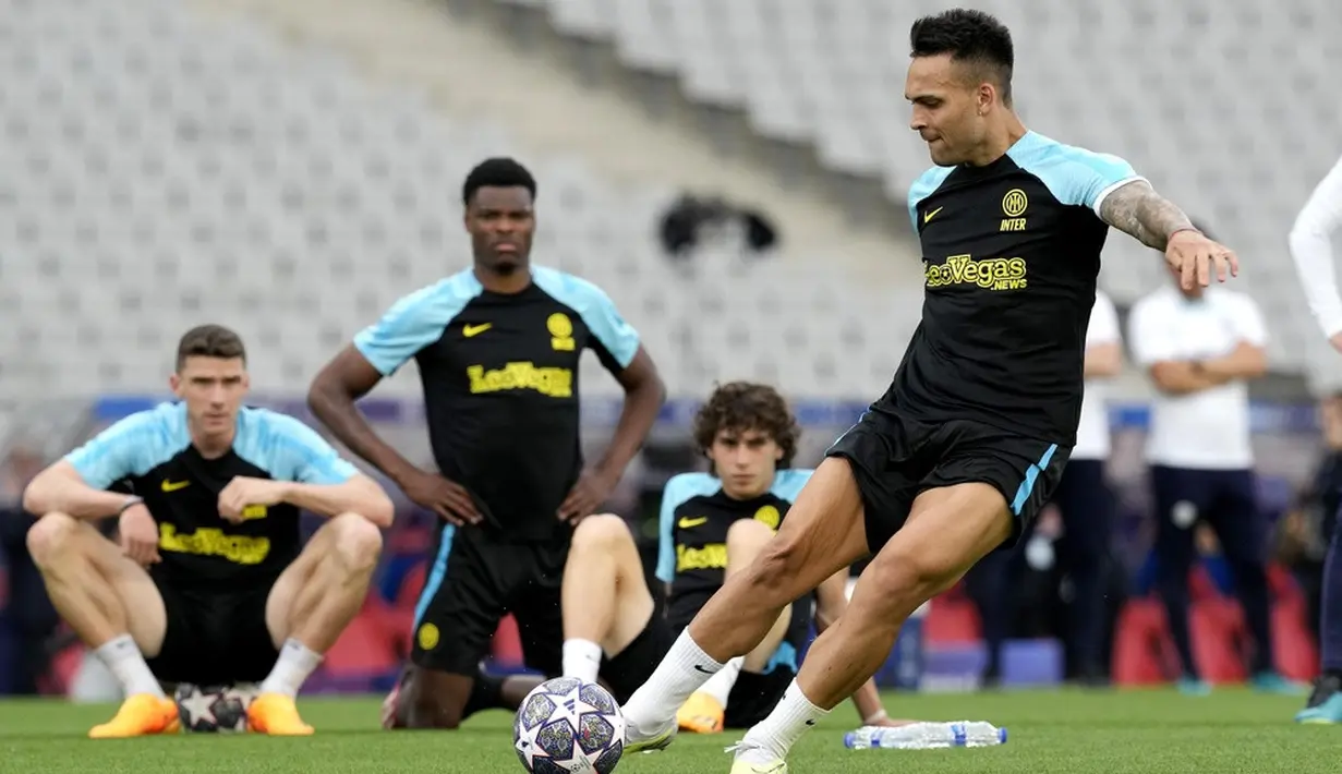 <p>The Citizen tercatat selalu terlibat dalam setiap edisi Liga Champions sejak musim 2011/2012, sementara Nerazzurri sama sekali tidak pernah terkualifikasi dari tahun 2012 &ndash; 2016. Dan sekalinya terkualifikasi pun, mereka tidak pernah dipertemukan dengan klub pemegan tujuh gelar Liga Inggris tersebut. (AP Photo/Antonio Calanni)</p>