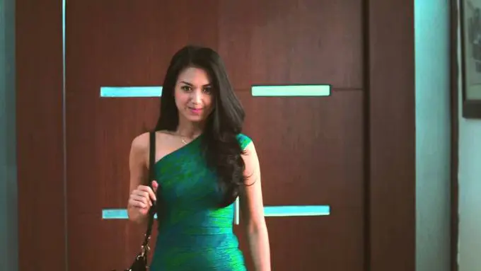 [Bintang] Sylvia Fully