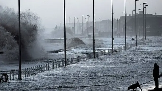 2-london-banjir-140120c.jpg