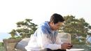 Bukan hanya mengumumkan terkait pernikahan saja. Namun, Song Joong Ki juga mengonfirmasi jika Katy Louise Saunders tengah mengandung. (Liputan6.com/IG/@hi_songjoongki)