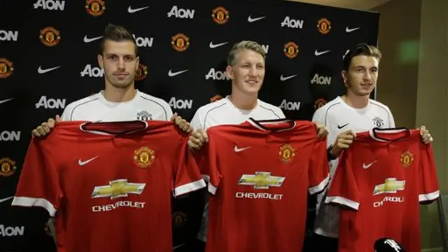 Trio SDS Resmi Perkuat Manchester United