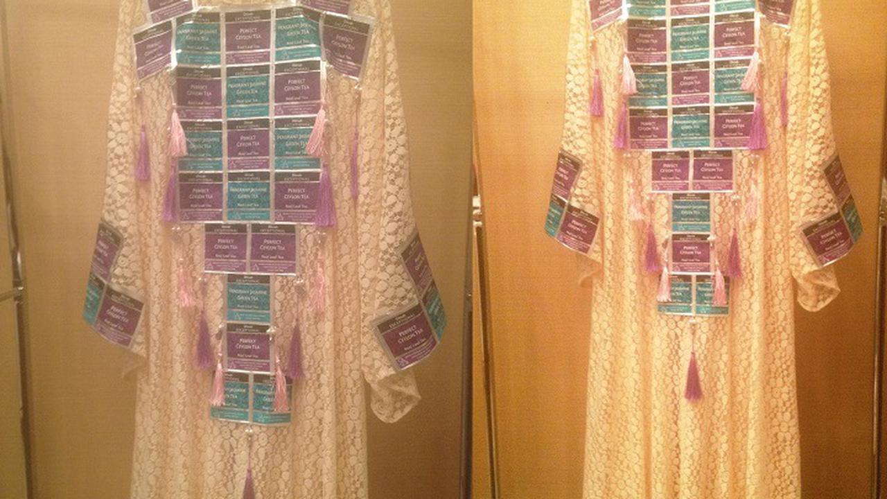 Ina Thomas Rancang Kaftan Inspiratif dari Kantong Teh Kemasan