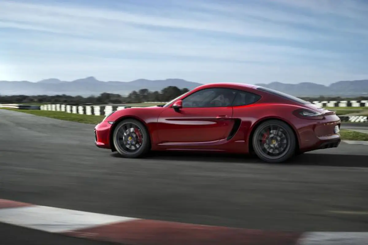 Porsche Cayman GT4 Akan Hadir dengan Mesin Buas 