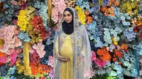 6 Potret Tujuh Bulanan Kehamilan Anataya, Calon Cucu Pertama Cindy Fatikasari