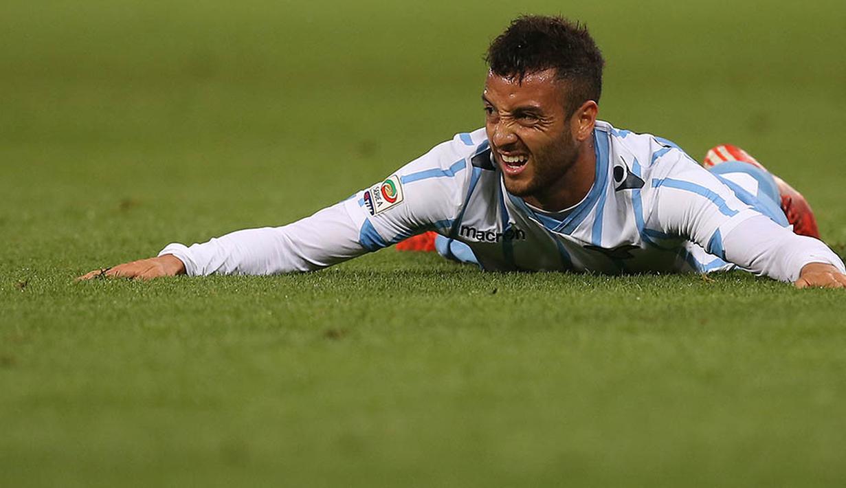 Akurasi operan yang berhasil dilakukan gelandang Lazio, Felipe Anderson, mencapai 68 persen. (AFP/Marco Bertorello)
