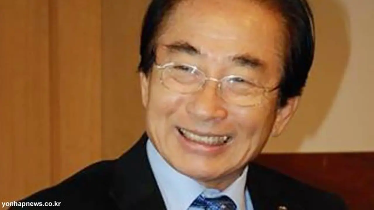 world-okta-130913c.jpg