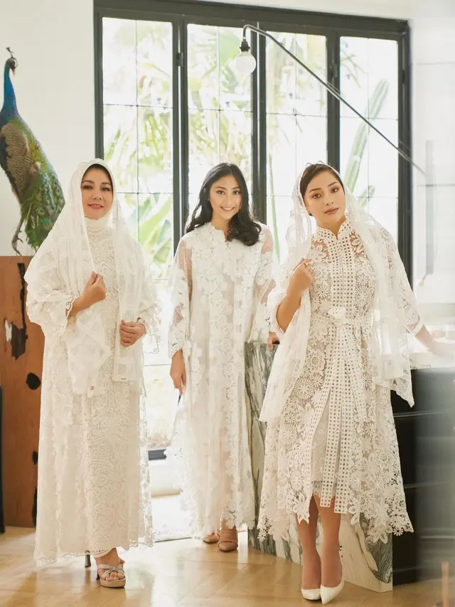 6 Momen Kebersamaan Nikita Willy, Winona Willy dan Ibunda, Keluarga Kompak