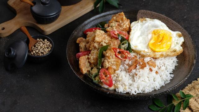 Menu Pisan Coffe di 153 Kitchen.