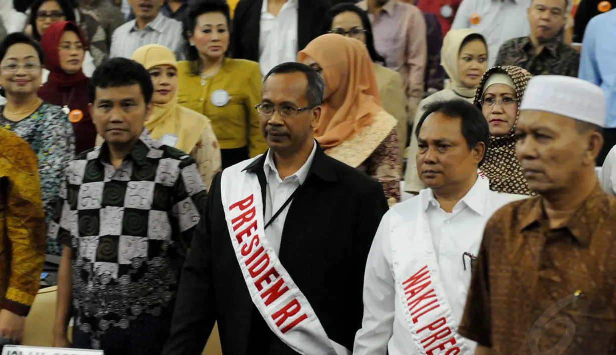 Simulasi pelantikan ini diawali dengan datangnya presiden, wakil presiden, ketua KPU, beserta para ajudan yang diperankan model peraga, Jakarta, (30/9/14). (Liputan6.com/Andrian M Tunay) 
