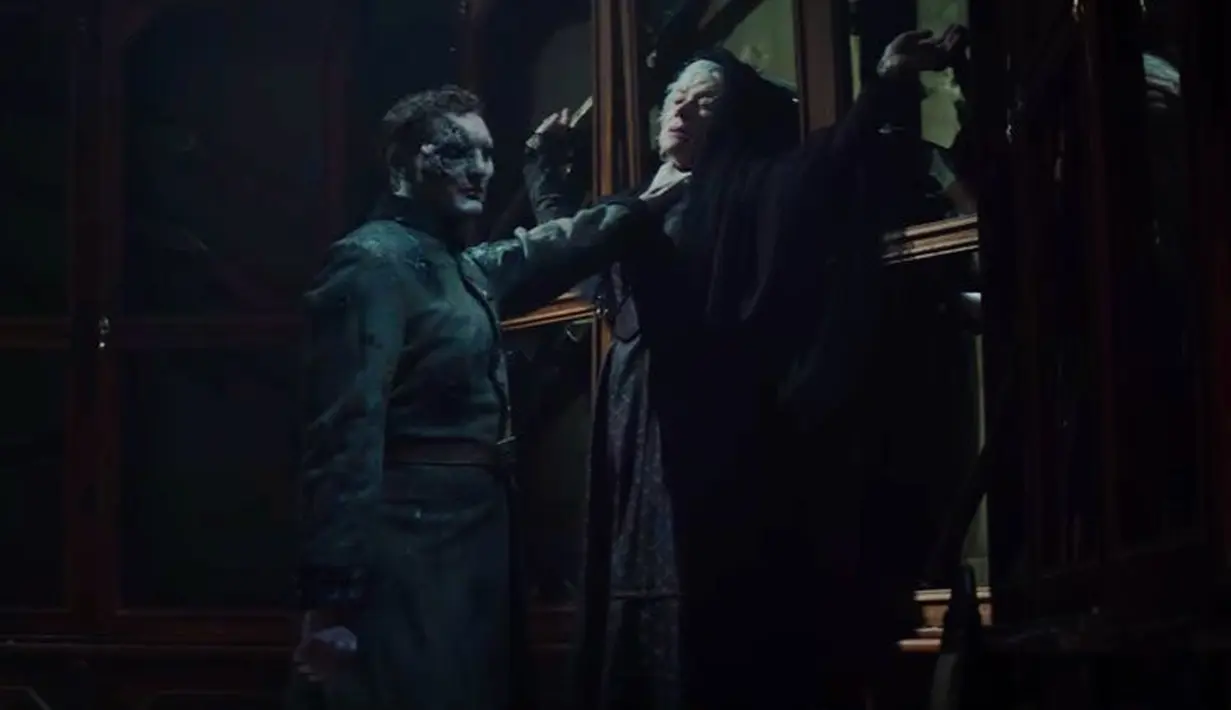 Sarah Wincester sendiri diperankan oleh penyabet piala Oscar, Helen Mirren. (FizX)