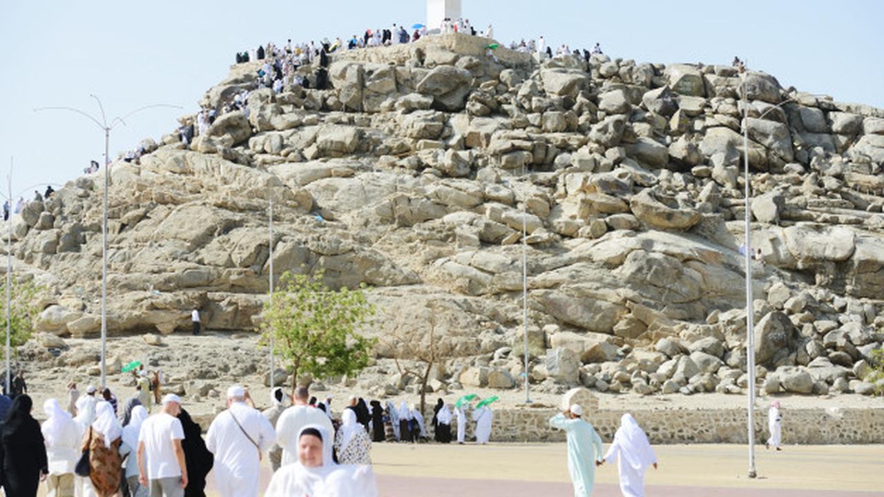 Titik Awal Dimulainya Tawaf Disekeliling Ka'bah