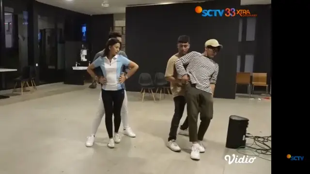 Pemain Takdir Cinta yang Kupilih gladi resik Malam Puncak HUT SCTV 33 XtraOrdinary (Foto: Hot Shot via Youtube SCTV)
