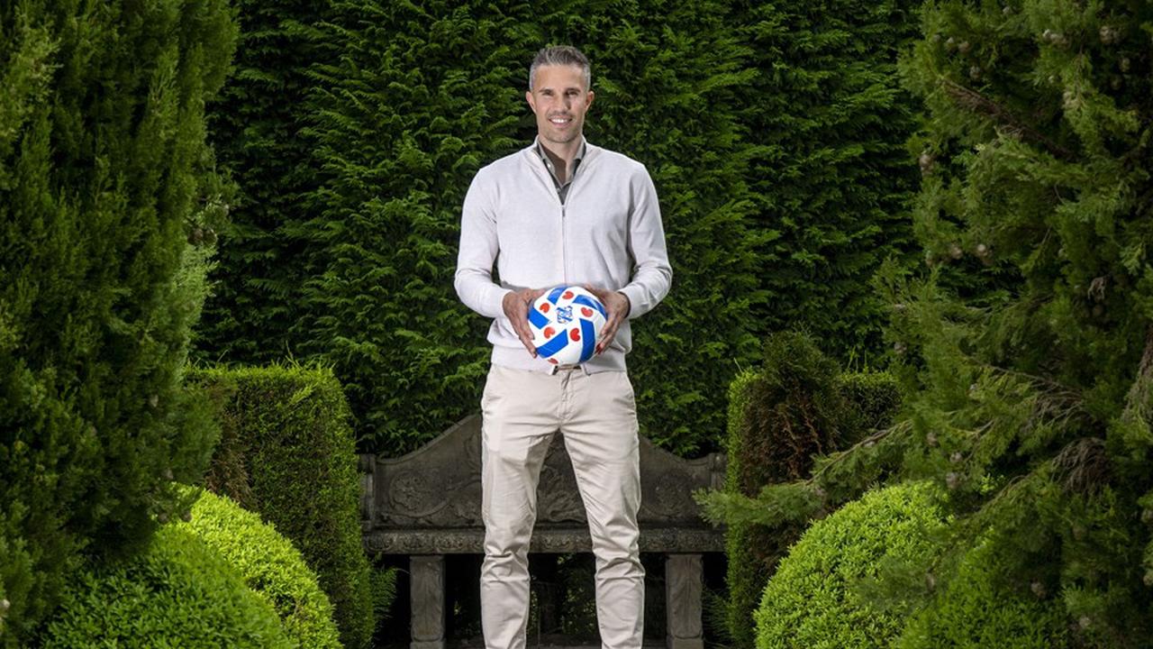 Robin Van Persie - Pelatih SC Heerenveen mulai musim 2024/2025