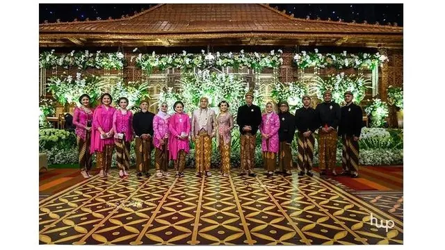 7 Potret Erina Gudono Kondangan Bareng Kakak Ipar dan Iriana Jokowi Ini Banjir Pujian