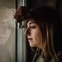 5 Zodiak yang Hobi Bernostalgia | copyright pexels.com/Juan Pablo Serrano